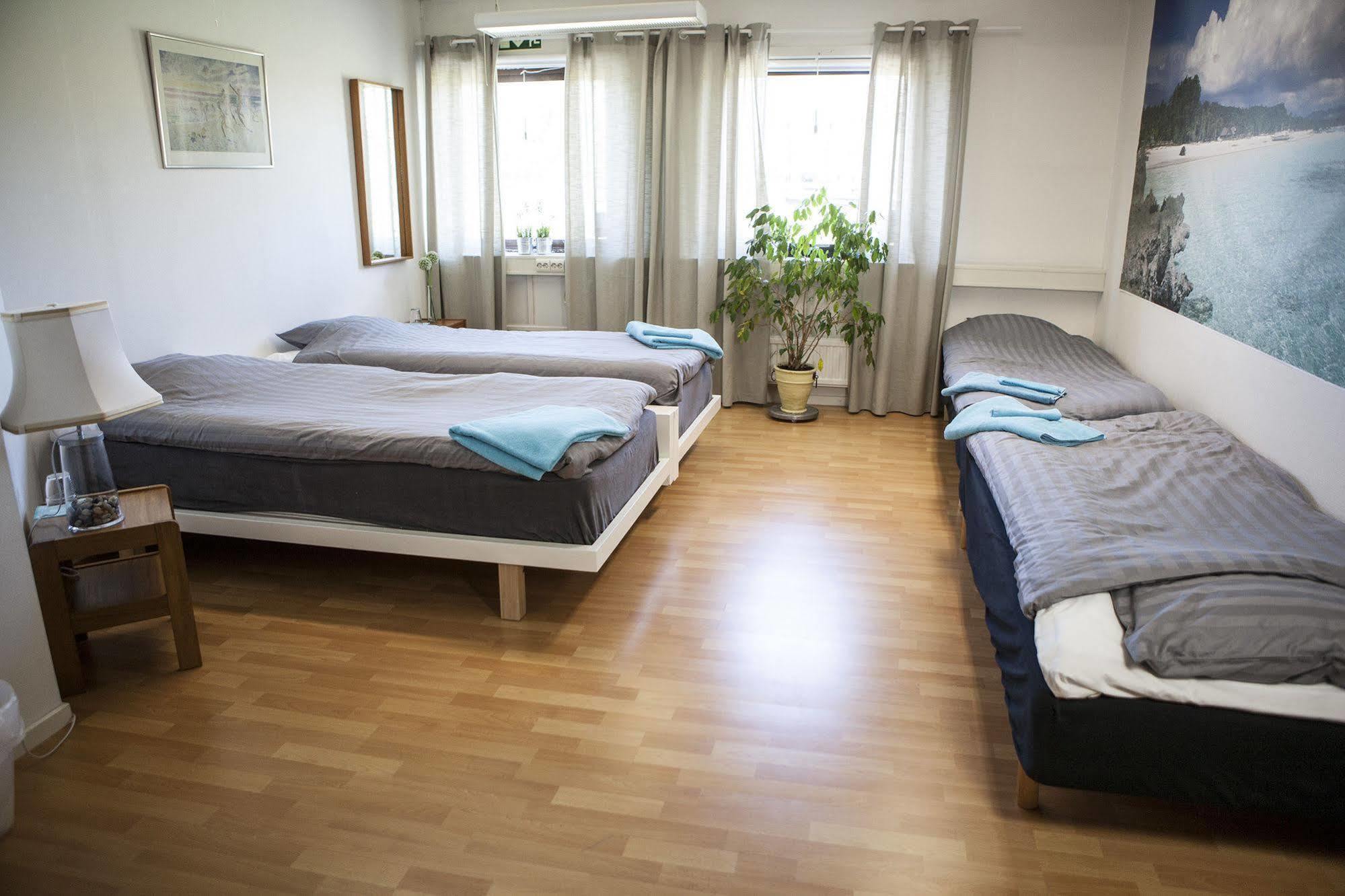 Sol & Sand Bed And Breakfast Kungalv Ngoại thất bức ảnh